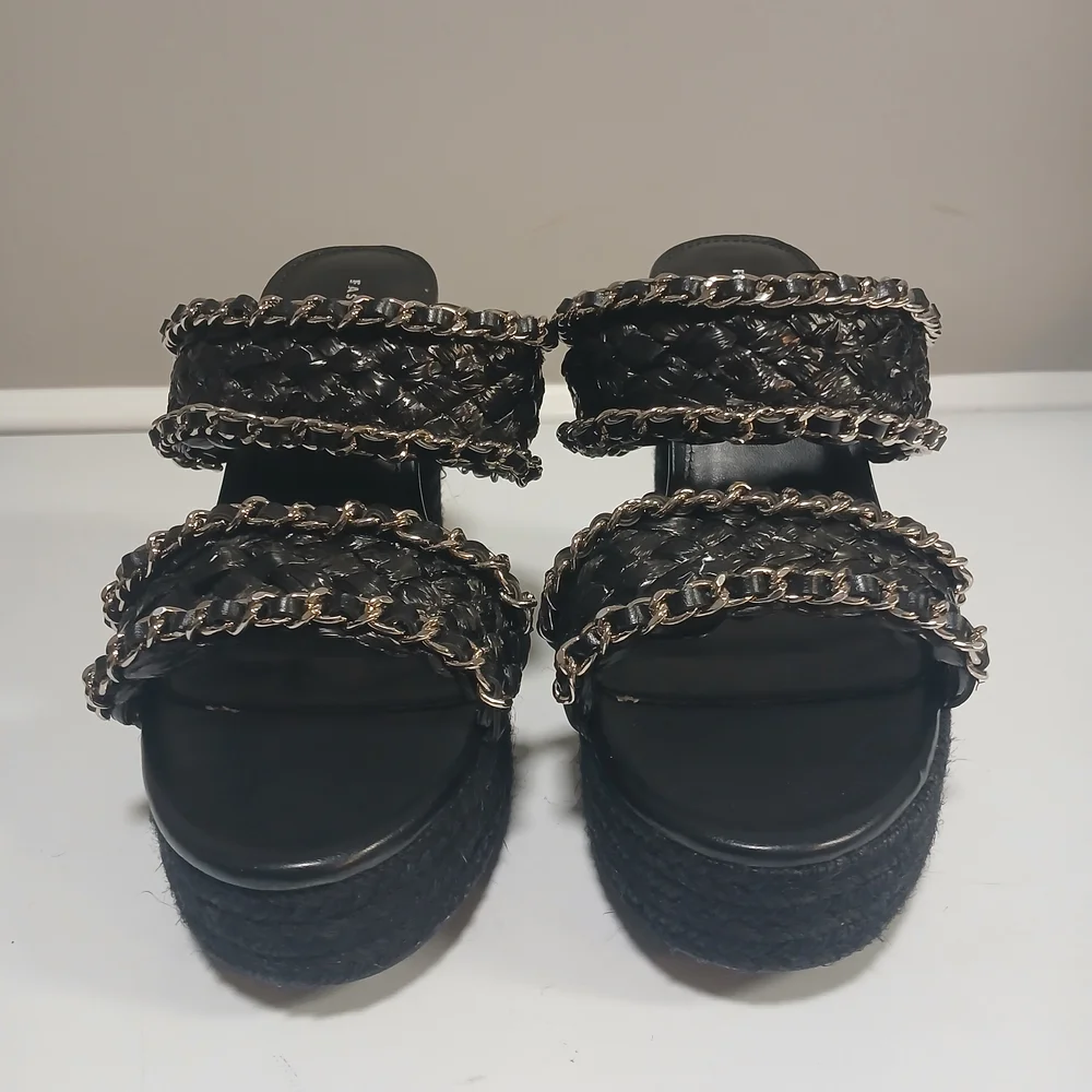 Black & Silver Chain Detail Platform Heels 10W NWOT